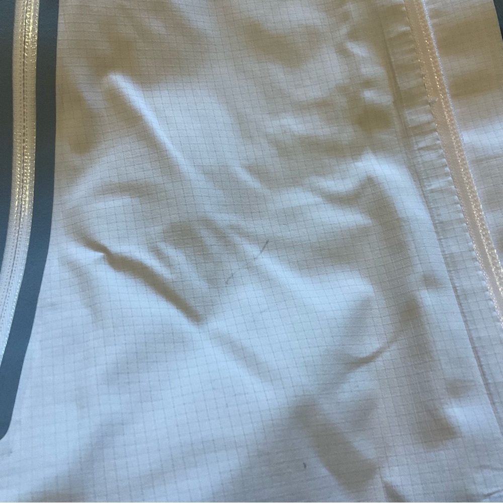 The North Face Women's Ski Jacket - Cream and Brown - Picture 7 of 16
